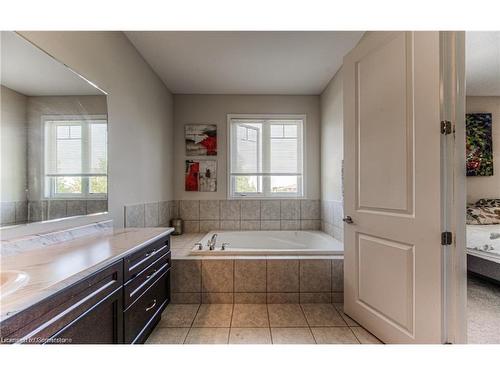 254 Seabrook Drive, Kitchener, ON - Indoor Photo Showing Bathroom