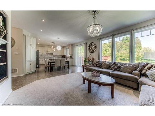 254 Seabrook Drive, Kitchener, ON - Indoor Photo Showing Living Room