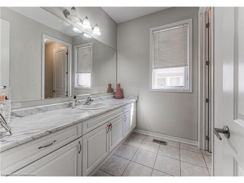 254 Seabrook Drive, Kitchener, ON - Indoor Photo Showing Bathroom