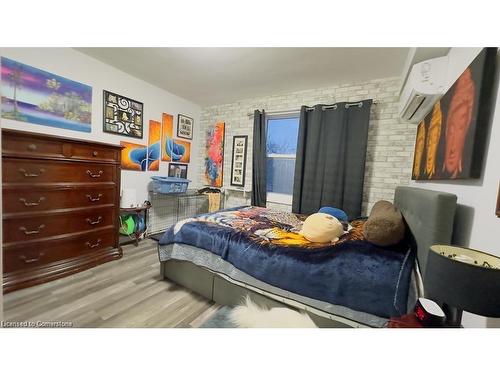 6-157 Bruce Street, Kitchener, ON - Indoor Photo Showing Bedroom