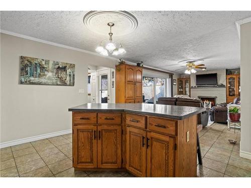 121 Oak Street W, Leamington, ON - Indoor Photo Showing Kitchen