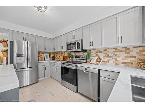 43 Marcy Crescent, Cambridge, ON - Indoor Photo Showing Kitchen With Stainless Steel Kitchen