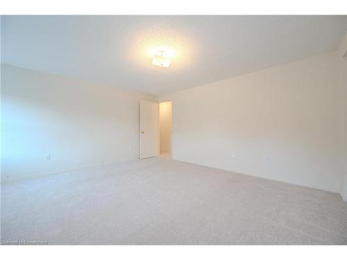 264 Pineland Place, Waterloo, ON - Indoor Photo Showing Other Room