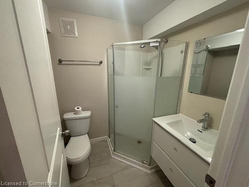 B-211 Cranbrook Street, Kitchener, ON - Indoor Photo Showing Bathroom