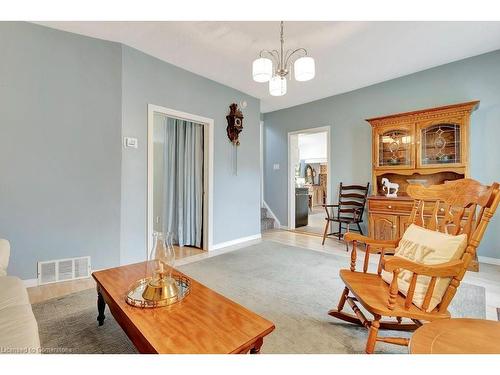 235 Winston Street E, Listowel, ON - Indoor Photo Showing Living Room