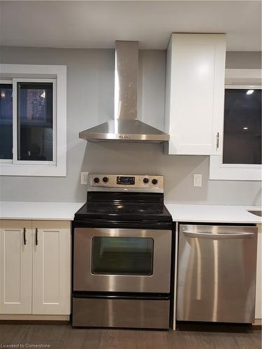 23 Bonnylyn Drive, Kitchener, ON - Indoor Photo Showing Kitchen