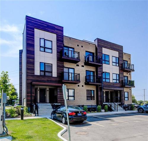 B10-10 Palace Street, Kitchener, ON - Outdoor With Balcony With Facade