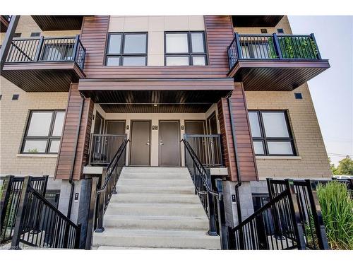 B10-10 Palace Street, Kitchener, ON - Outdoor With Balcony