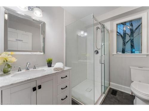 180 Edgehill Drive, Kitchener, ON - Indoor Photo Showing Bathroom