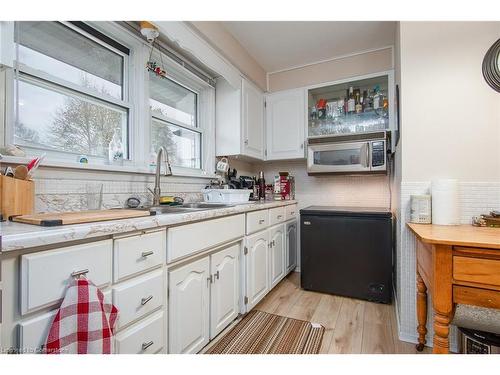 20 Delmar Boulevard, Guelph, ON - Indoor Photo Showing Kitchen With Double Sink