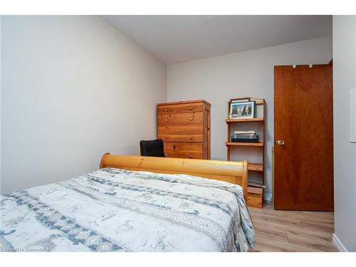 20 Delmar Boulevard, Guelph, ON - Indoor Photo Showing Bedroom