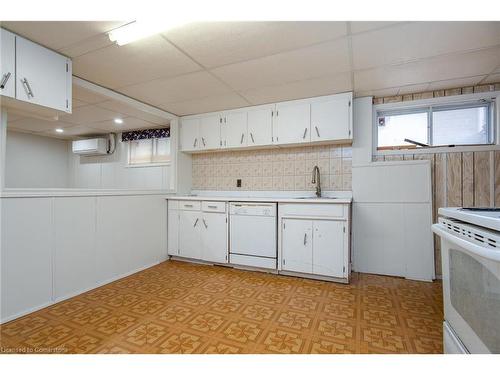 20 Delmar Boulevard, Guelph, ON - Indoor Photo Showing Kitchen