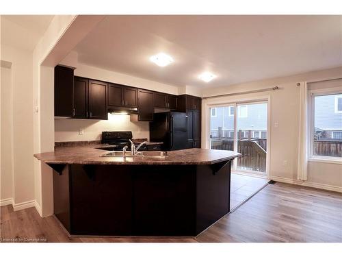 39 Glenvista Drive, Kitchener, ON - Indoor Photo Showing Kitchen