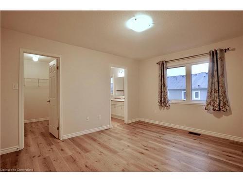 39 Glenvista Drive, Kitchener, ON - Indoor Photo Showing Other Room