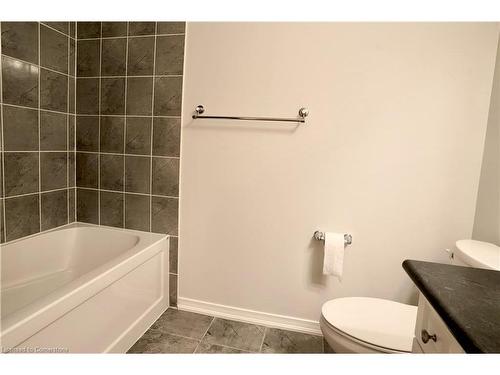 39 Glenvista Drive, Kitchener, ON - Indoor Photo Showing Bathroom