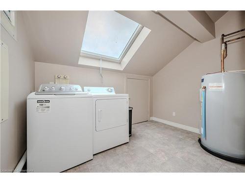 5-7 Front Street, St. Jacobs, ON - Indoor Photo Showing Laundry Room