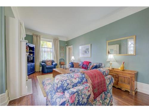 22 Harvey Street, Cambridge, ON - Indoor Photo Showing Bedroom