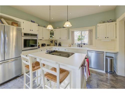 22 Harvey Street, Cambridge, ON - Indoor Photo Showing Kitchen