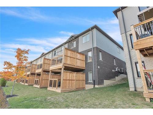 82 Pony Way E, Kitchener, ON - Outdoor