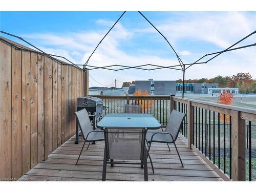 82 Pony Way E, Kitchener, ON - Outdoor With Deck Patio Veranda With Exterior