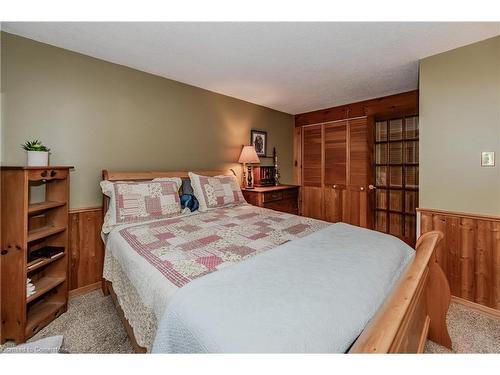 273 Heritage Drive, Kitchener, ON - Indoor Photo Showing Bedroom