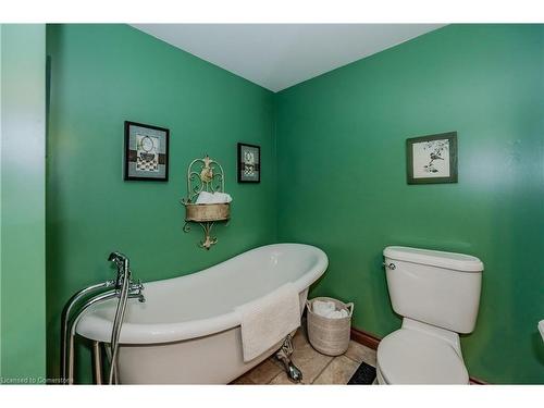 273 Heritage Drive, Kitchener, ON - Indoor Photo Showing Bathroom