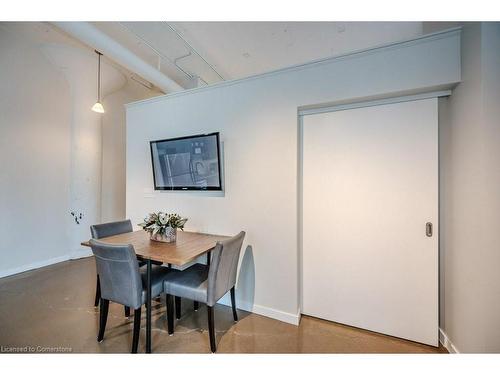 220-410 King Street W, Kitchener, ON - Indoor Photo Showing Dining Room