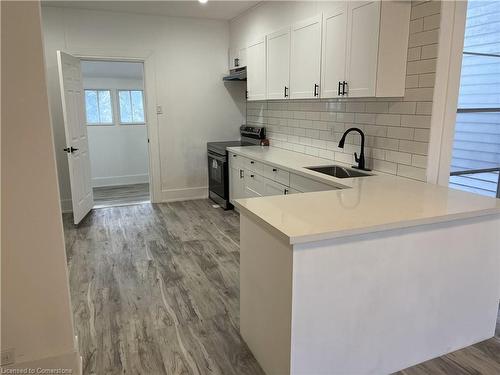 35 Concession Street, Cambridge, ON - Indoor Photo Showing Kitchen