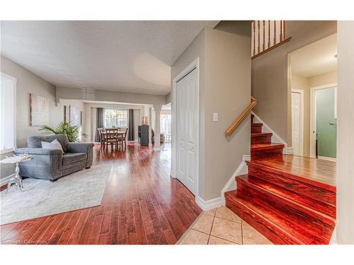 107 Glencliffe Court, Kitchener, ON - Indoor Photo Showing Other Room