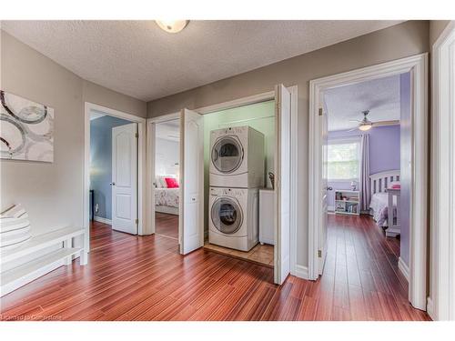 107 Glencliffe Court, Kitchener, ON - Indoor Photo Showing Laundry Room