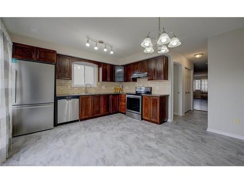 11B-50 Howe Drive, Kitchener, ON - Indoor Photo Showing Kitchen