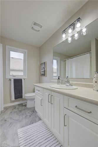 11B-50 Howe Drive, Kitchener, ON - Indoor Photo Showing Bathroom