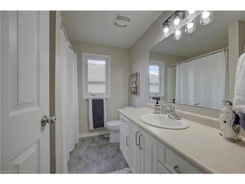 11B-50 Howe Drive, Kitchener, ON - Indoor Photo Showing Bathroom