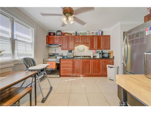 6-55 Blandford Street, Woodstock, ON - Indoor Photo Showing Kitchen