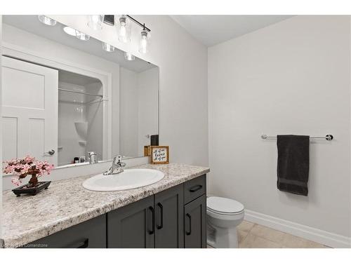 113 Livingston Drive, Tillsonburg, ON - Indoor Photo Showing Bathroom