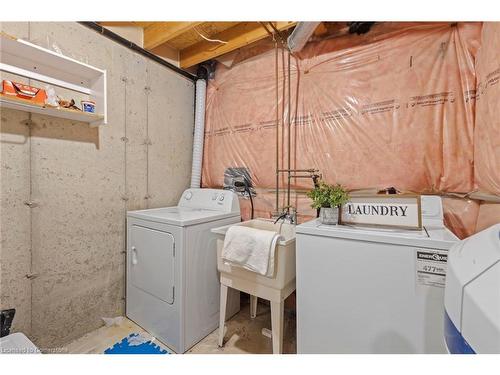 449 Shadow Wood Crescent, Waterloo, ON - Indoor Photo Showing Laundry Room