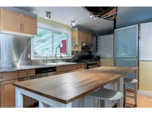 66 Short Street, Waterloo, ON - Indoor Photo Showing Kitchen