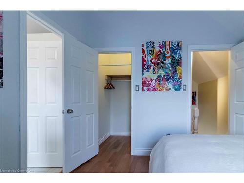 66 Short Street, Waterloo, ON - Indoor Photo Showing Bedroom