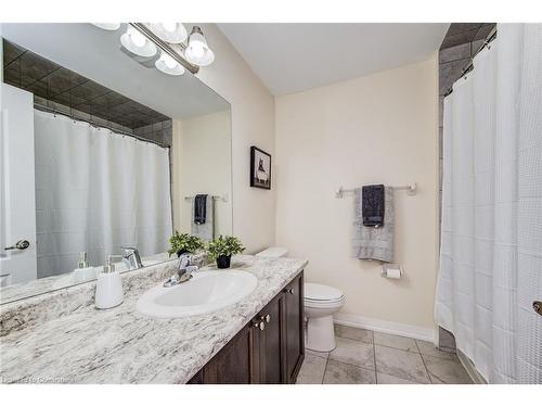 137 Huntingford Trail, Woodstock, ON - Indoor Photo Showing Bathroom