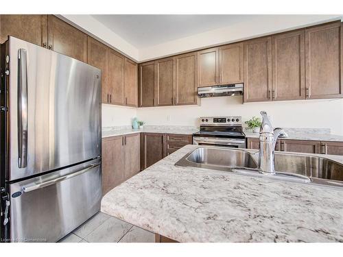 137 Huntingford Trail, Woodstock, ON - Indoor Photo Showing Kitchen With Double Sink