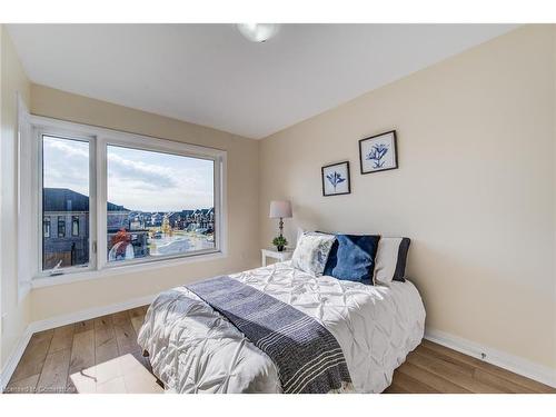 137 Huntingford Trail, Woodstock, ON - Indoor Photo Showing Bedroom