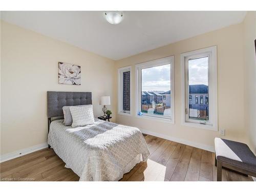 137 Huntingford Trail, Woodstock, ON - Indoor Photo Showing Bedroom