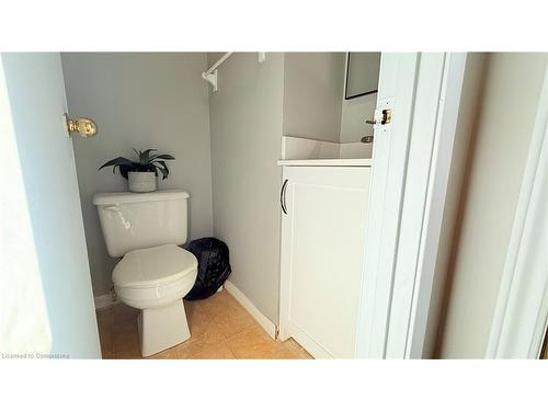 52-320 Bluevale Avenue N, Waterloo, ON - Indoor Photo Showing Bathroom