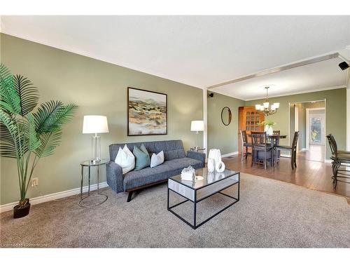 1259 Swan Street, Ayr, ON - Indoor Photo Showing Living Room