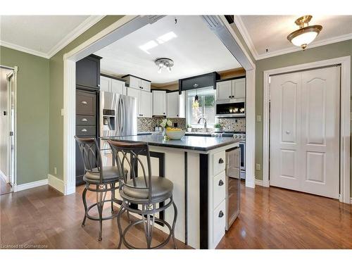 1259 Swan Street, Ayr, ON - Indoor Photo Showing Kitchen With Upgraded Kitchen