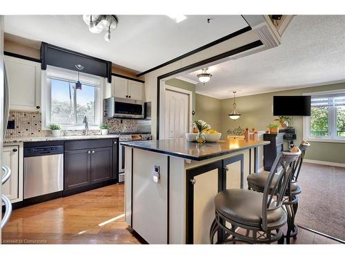 1259 Swan Street, Ayr, ON - Indoor Photo Showing Kitchen With Upgraded Kitchen