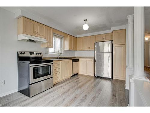 656 New Hampshire Street, Waterloo, ON - Indoor Photo Showing Kitchen With Double Sink