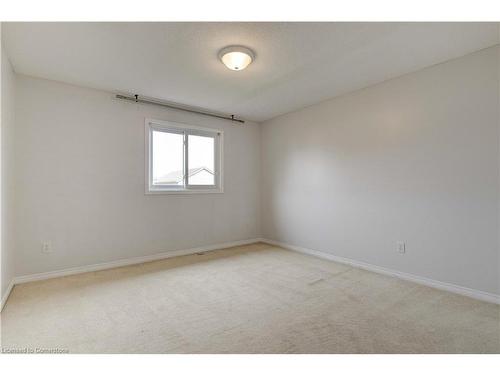 656 New Hampshire Street, Waterloo, ON - Indoor Photo Showing Other Room