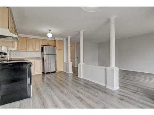 656 New Hampshire Street, Waterloo, ON - Indoor Photo Showing Kitchen