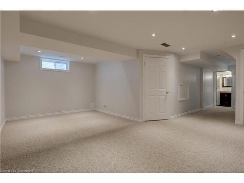 656 New Hampshire Street, Waterloo, ON - Indoor Photo Showing Basement